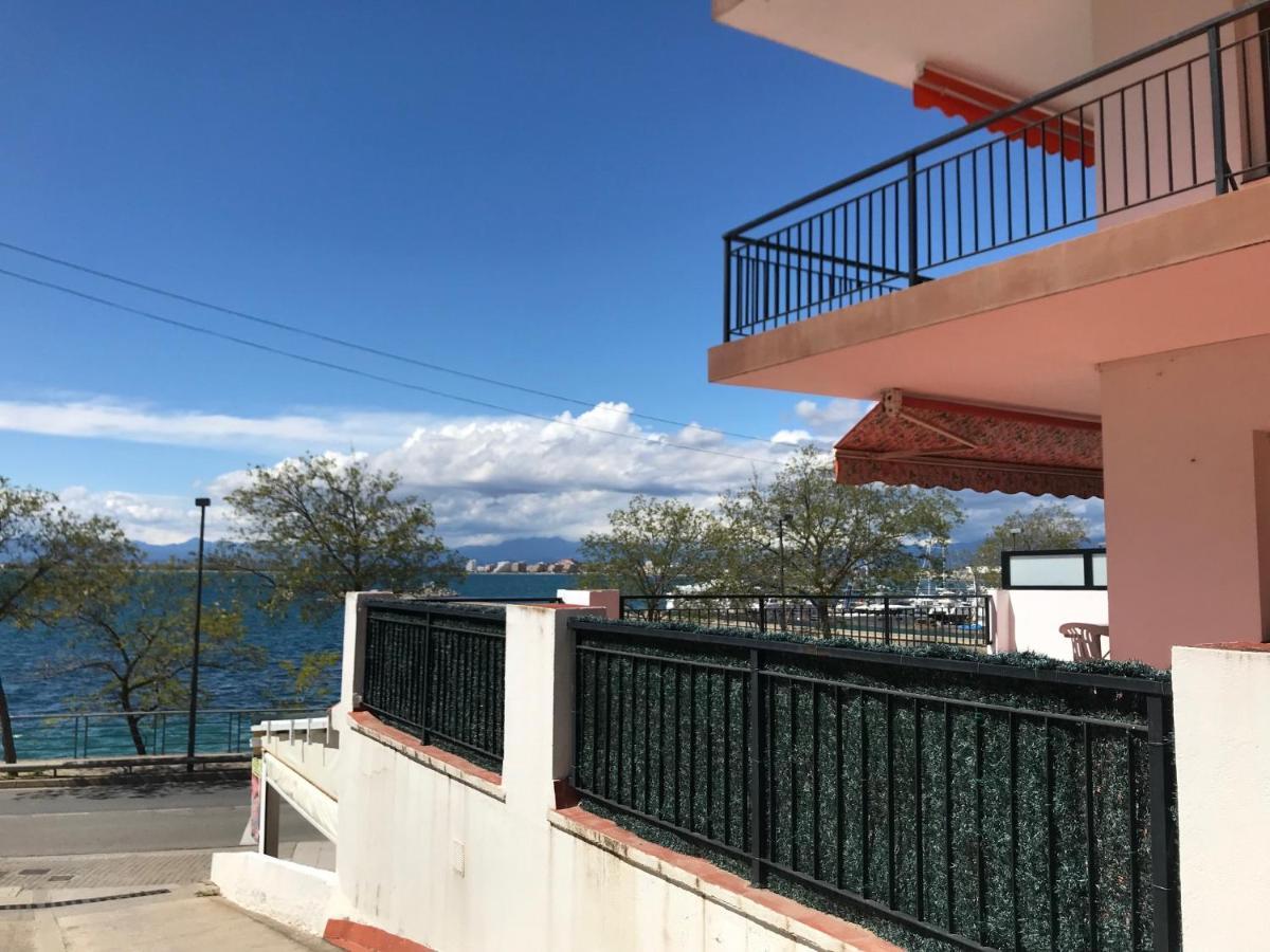 Apartament Blue Bay Roses Zewnętrze zdjęcie